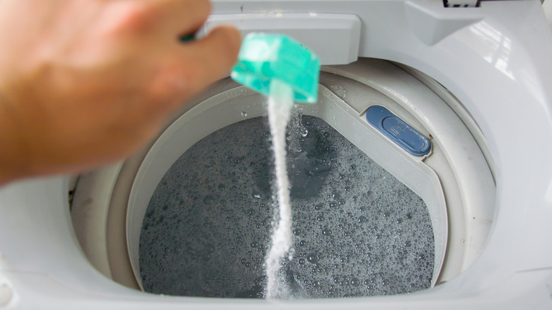 Baking soda in laundry