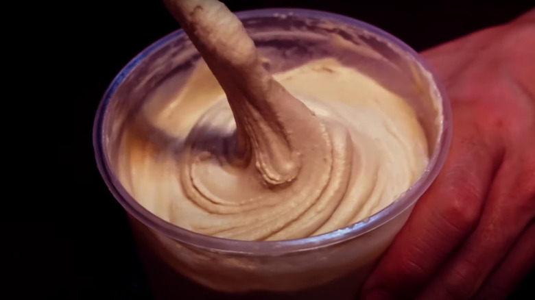 Mixing peanut butter trap