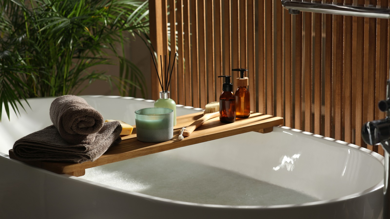 Battle Of The Bling’s Kim Myles On How To Replicate Her Maximalist Bathroom Design