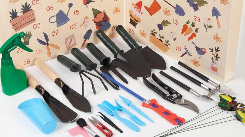 Poatrozon Garden Tool Advent Calendar