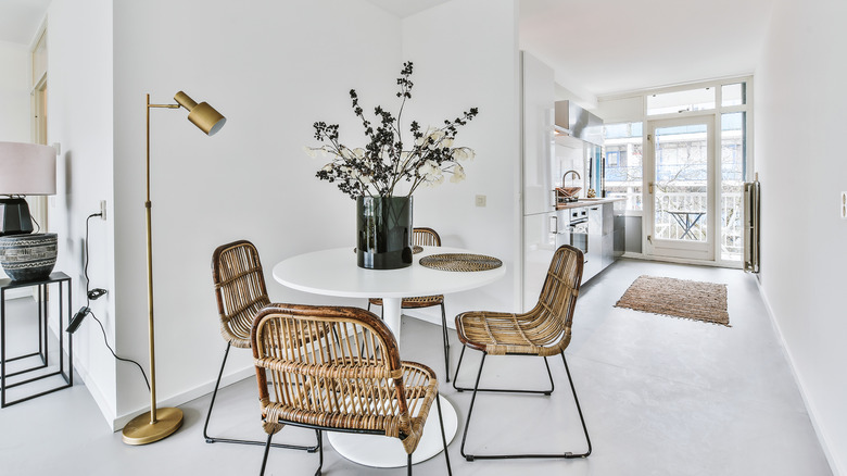 oversized vase on round table