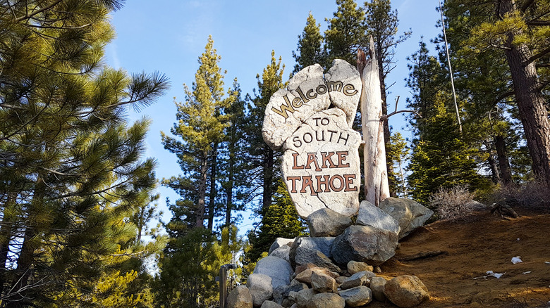 Welcome to South Lake Tahoe Sign