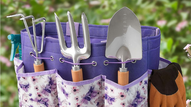 Close-up of Grenebo's Gardening 9-piece Organizer