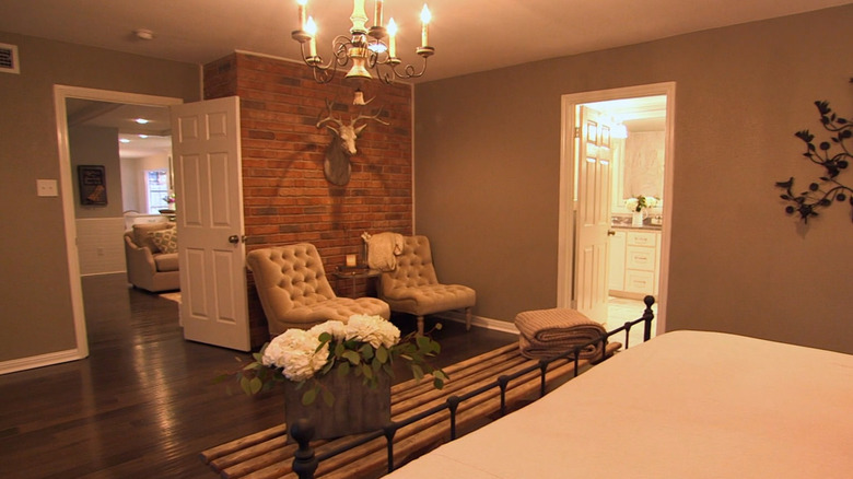 Bedroom brick wall and chairs 