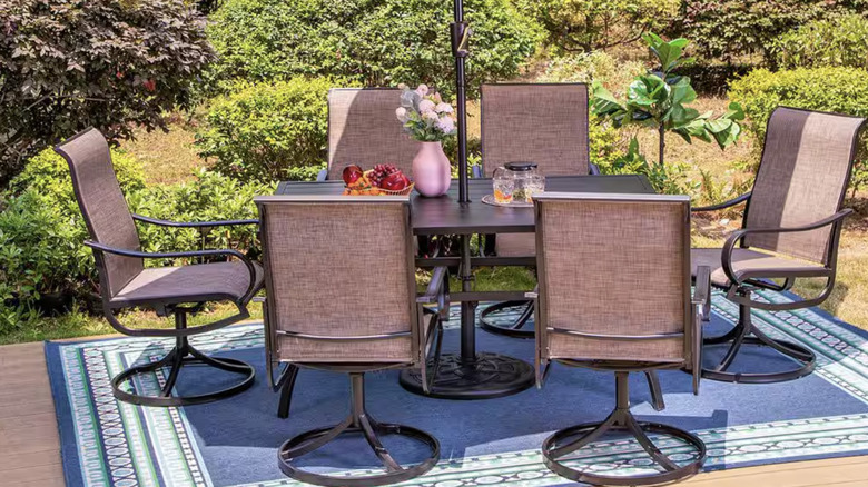 PHI VILLA Black Outdoor Set