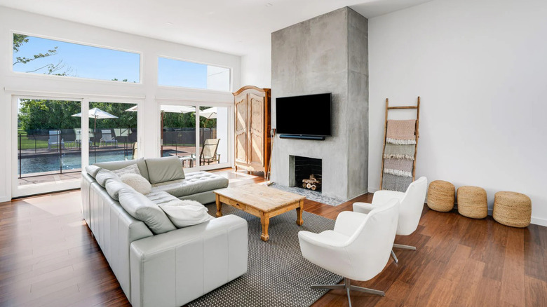 CALI's Fossilized Java Bamboo flooring in a living room