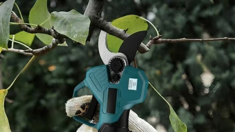Justincity's Brushless Electric Pruning Shears