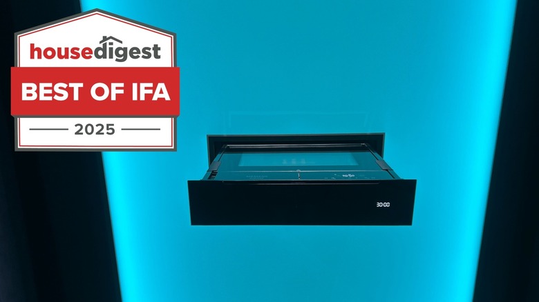 Siemens Steam Drawer display at IFA 2025 with House Digest Best of IFA badge