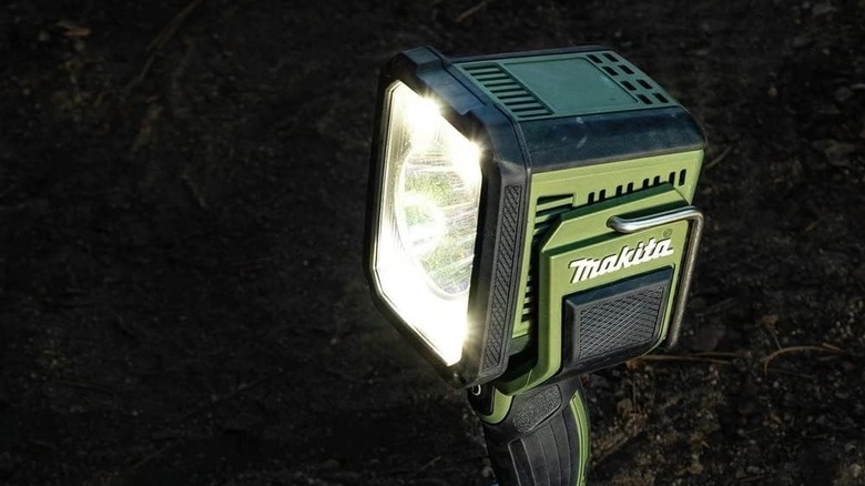 Makita flashlight and spotlight combination light
