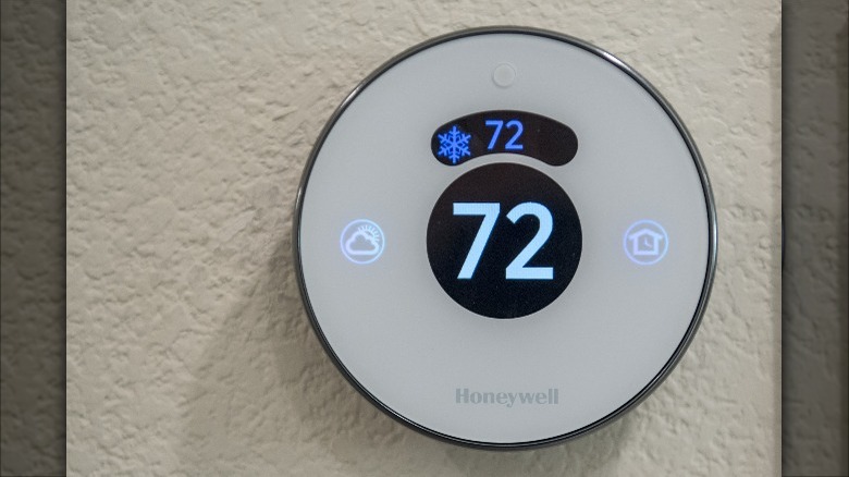 smart thermostat 