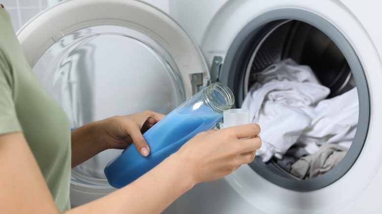 adding softener to washing machine 