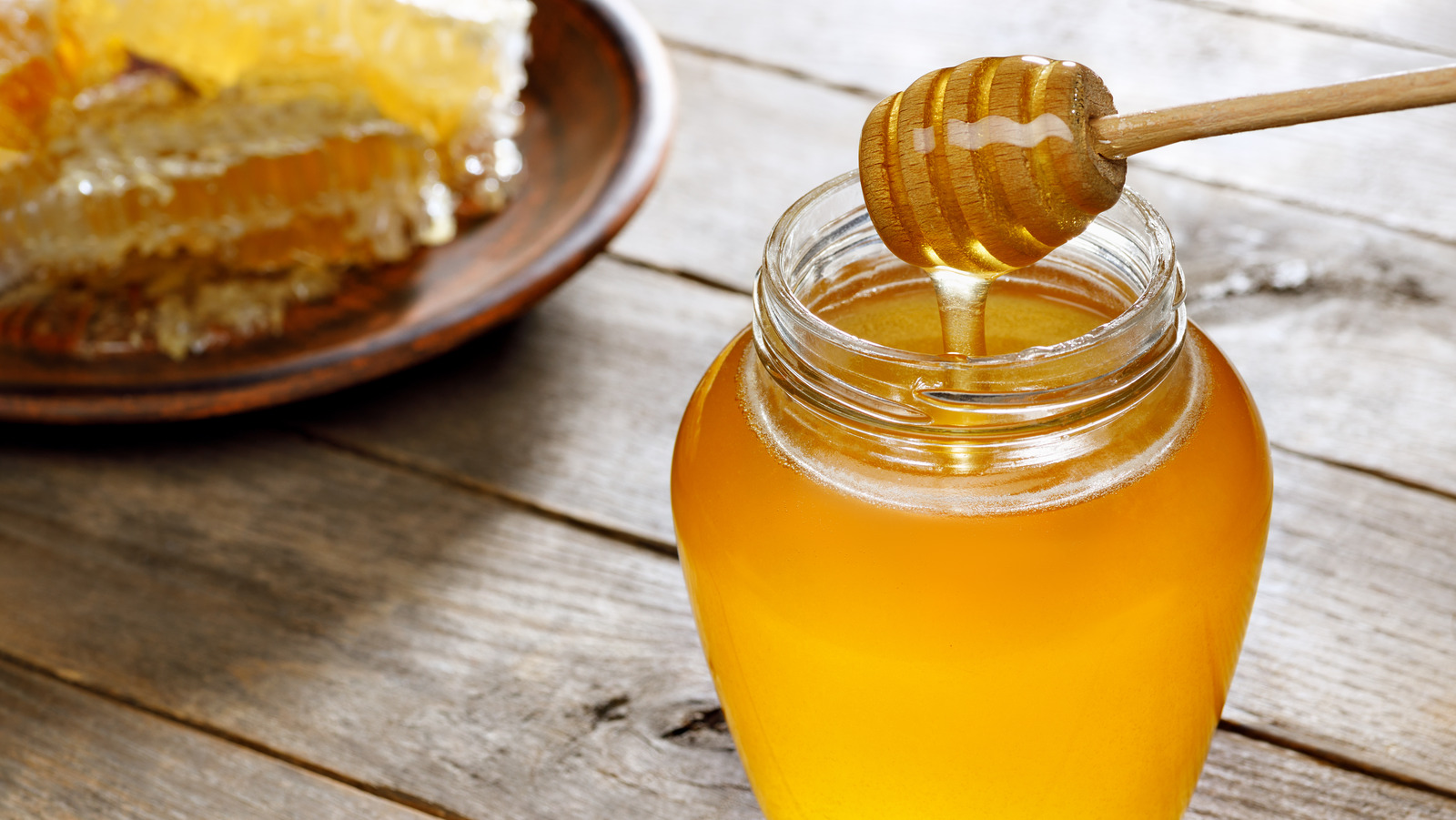 Can You Really Use Honey To Trap Pesky Flies?