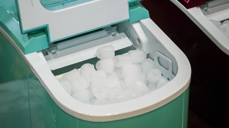 countertop ice maker