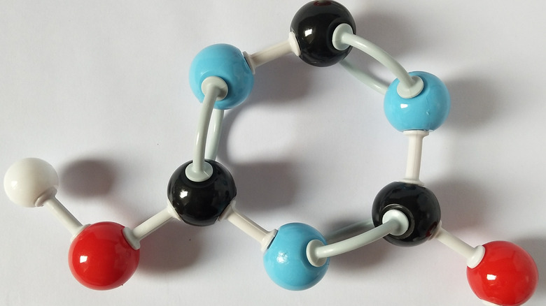 Oxygen bleach molecule 