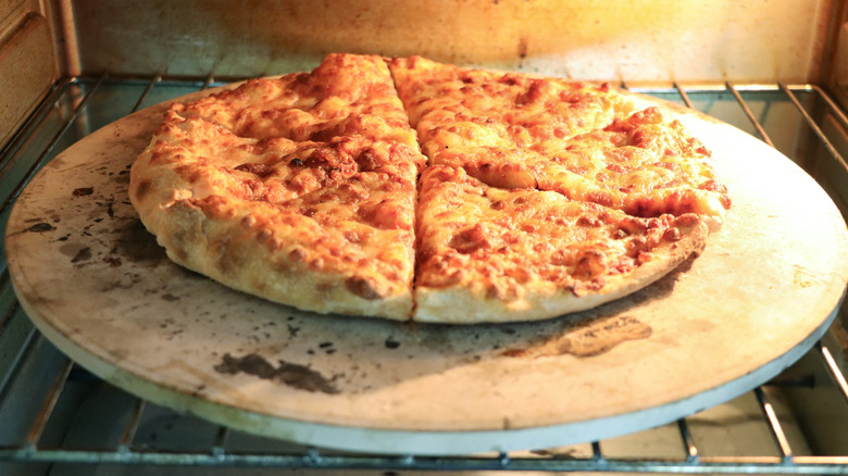 Pizza baking