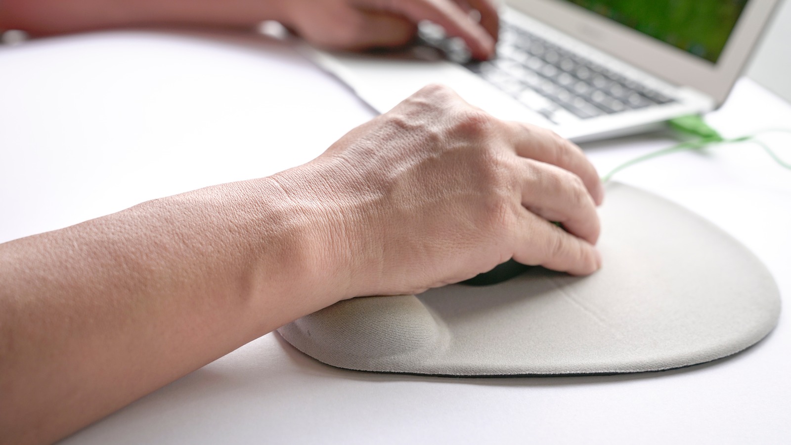 Cleaning Your Germy Mousepad Just Got Easier With This Helpful Tip