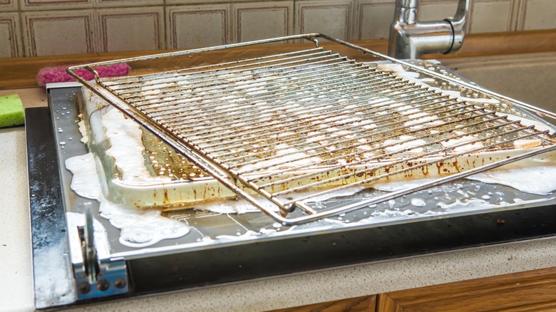 Soaking oven racks