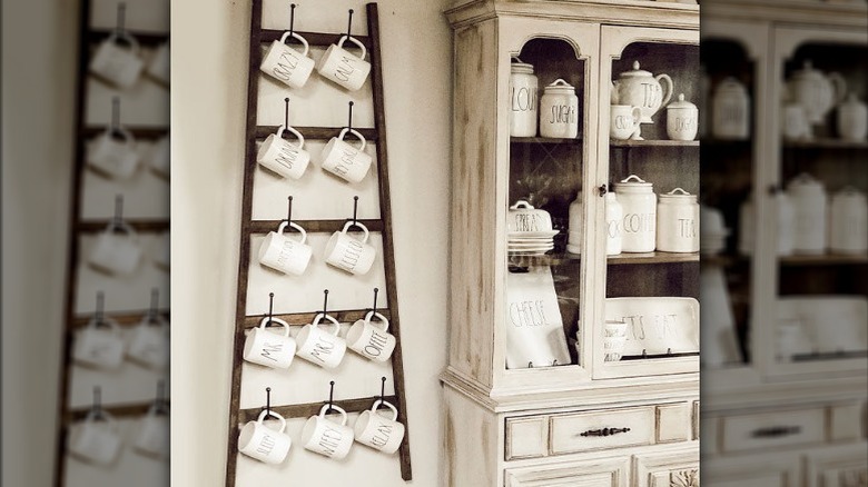 Mugs on mug ladder