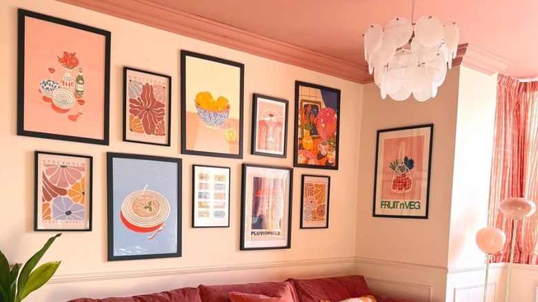Color capped room