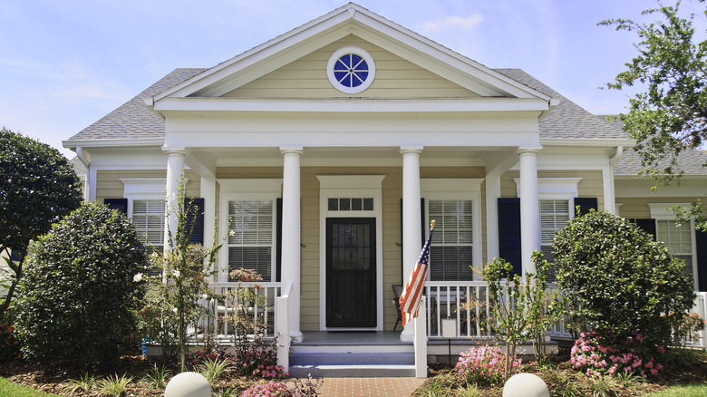 house with round columns