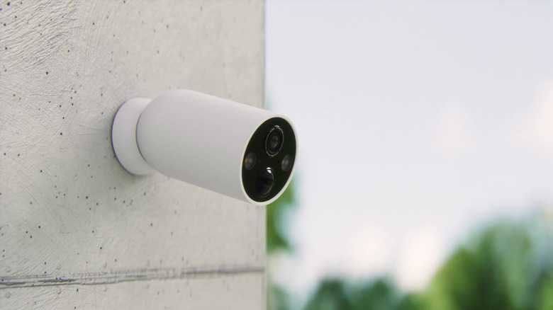 a tp link C425 camera system to provide security for your home