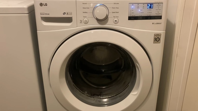 Front view of LG WM3400CW washing machine