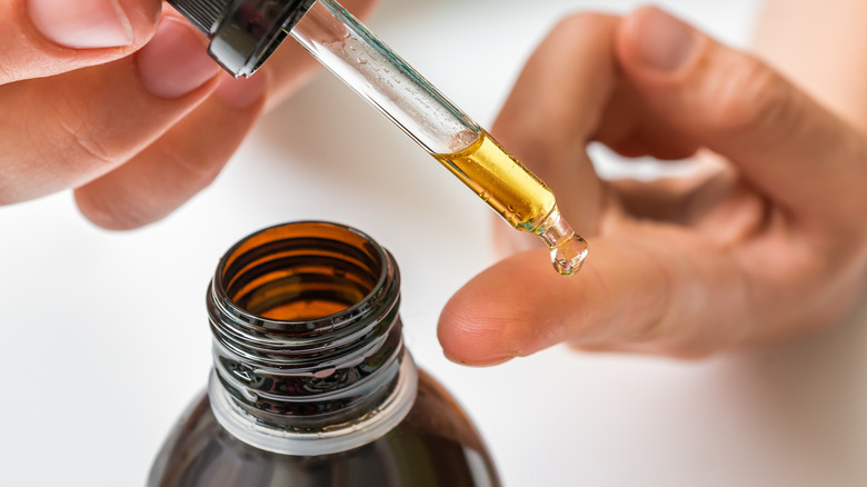 mineral oil and dropper