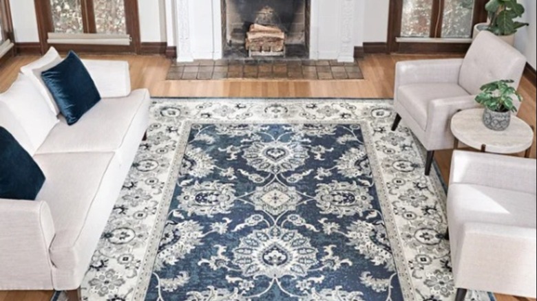 Thomasville rug in a living room