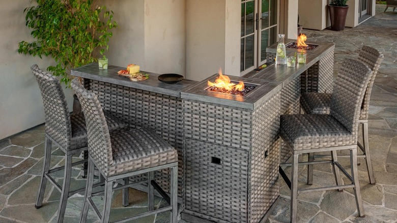 The Sunvilla Modular Bar Set on a patio