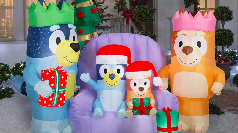 Bluey family Christmas inflatable decoration