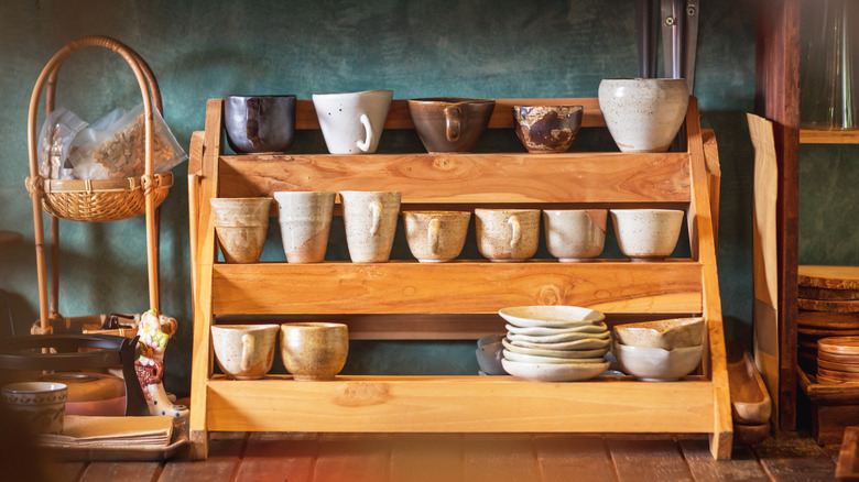 Mugs on a storage rack
