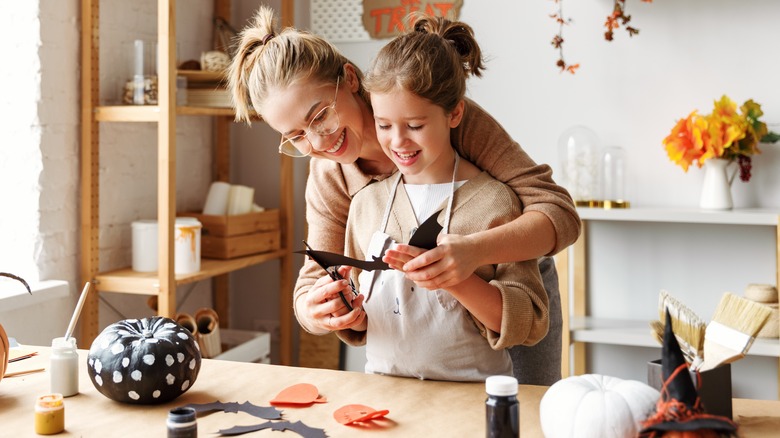 Mother daughter Halloween bat craft