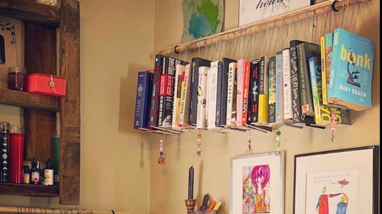 hanging books