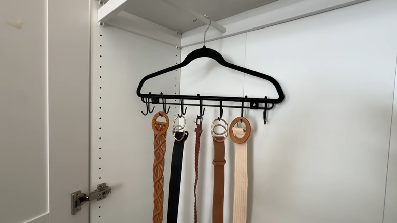 Finished DIY double-sided hanger in closet