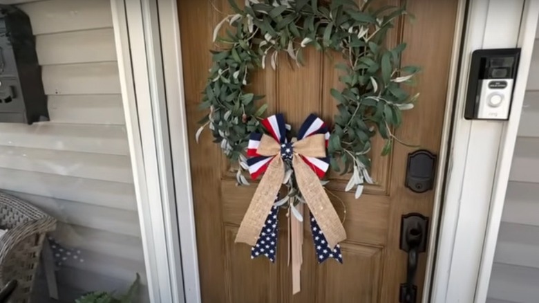 4th of July wreath on door
