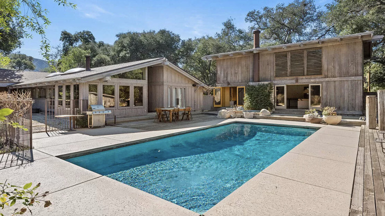 pool area