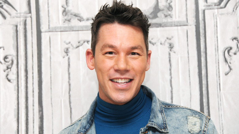 David Bromstad smiling