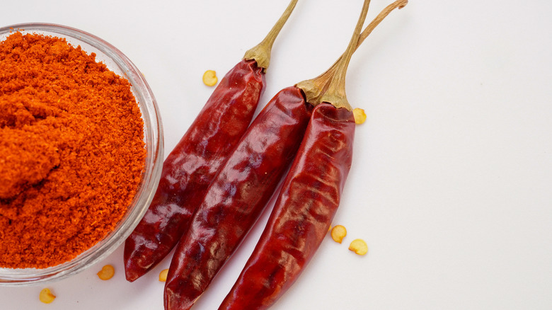 Chili powder and peppers