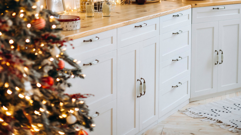A beautiful kitchen decorated for Christmas.
