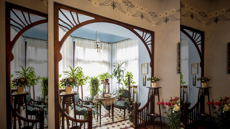 Art Nouveau museum in Alberta