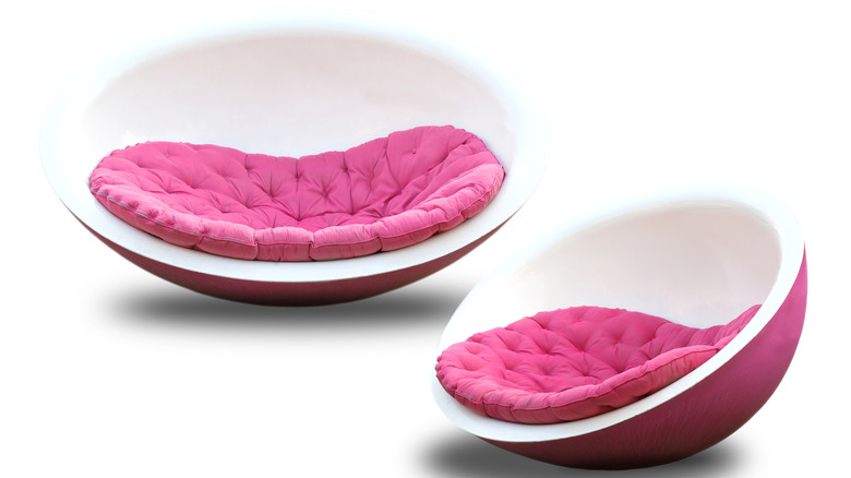 Retro circular soft chairs