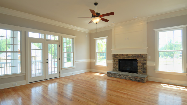 Living room with shiny floors