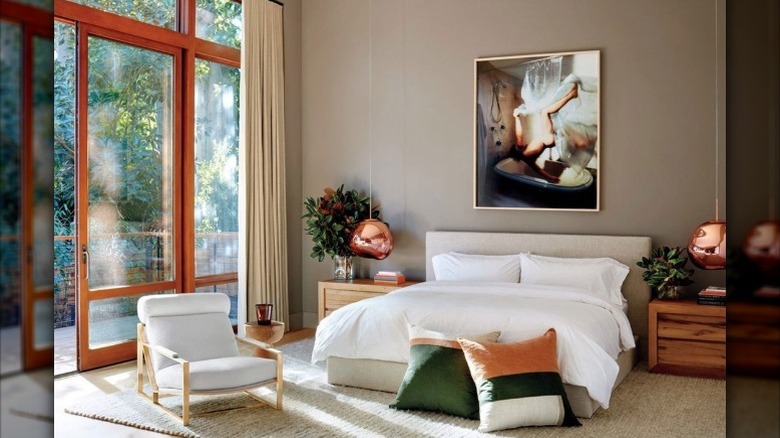 Bedroom with natural accents