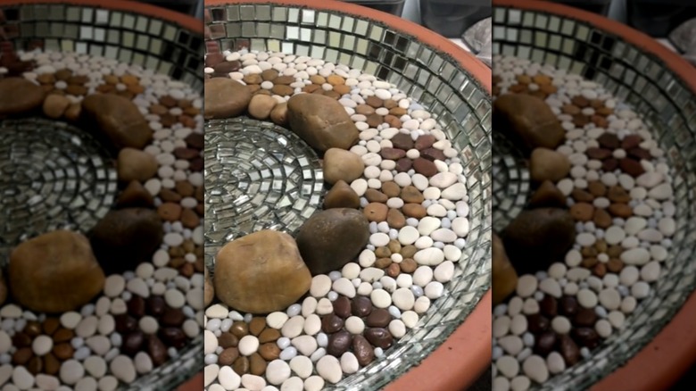 A DIY water station for pollinators