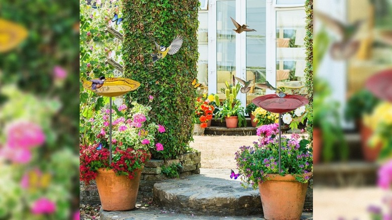 KHayRovies Metal Bird Baths