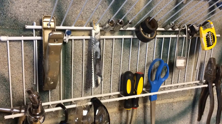 making tool storage from old wire shelves or racks