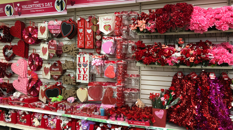 Dollar Tree Valentine's Day decor