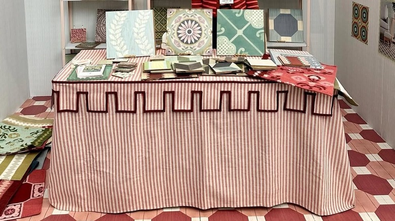 Fabric bunting valance trend