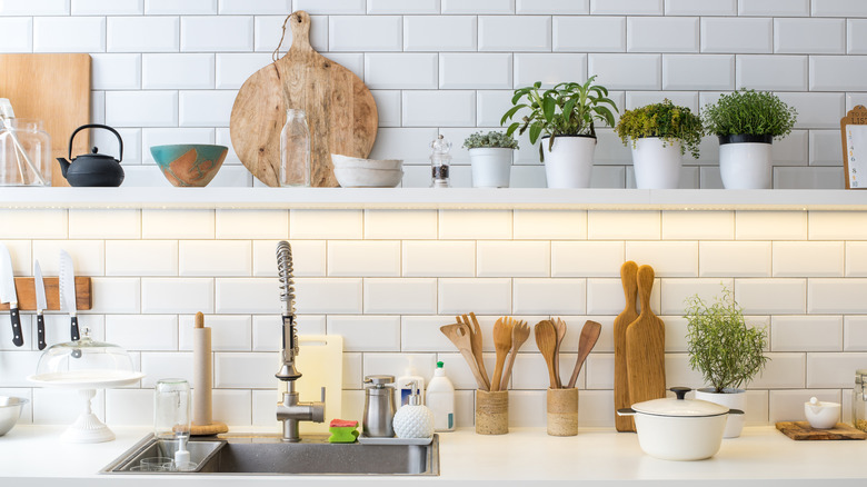 Open kitchen shelving