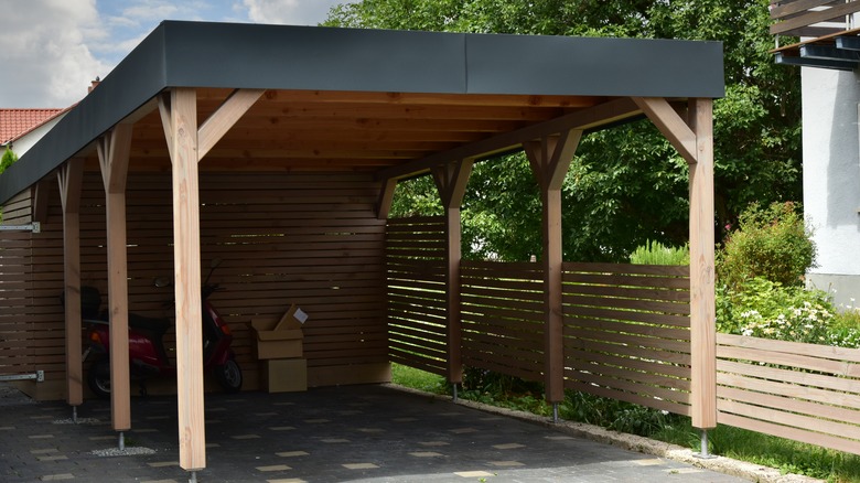 carport with roof